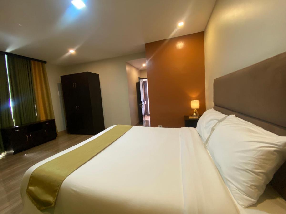 Отель Eight Breeze Baclayon Экстерьер фото